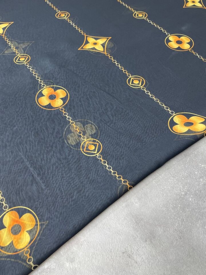 Siyah Leo Desen Elbiselik Şifon Kumaş