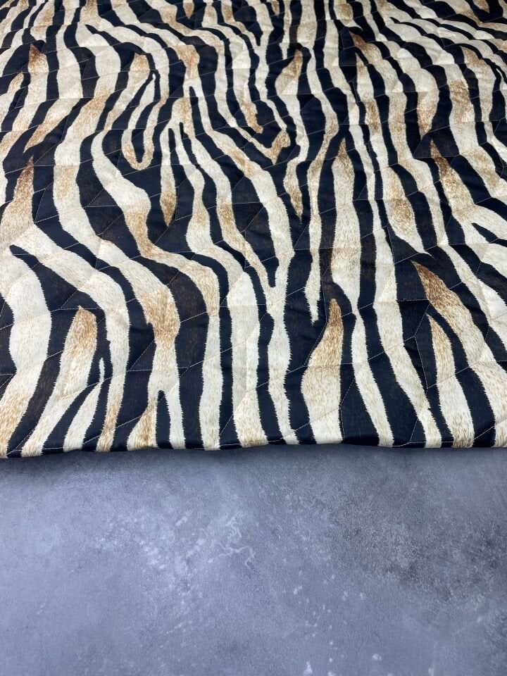 Zebra Desen Çift Taraflı Montluk Yeleklik Kapıtone Kumaş