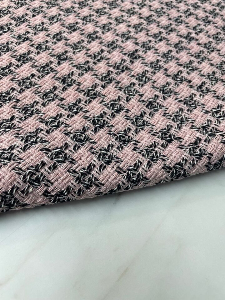 Pembe Şanel Elbiselik Kumaş