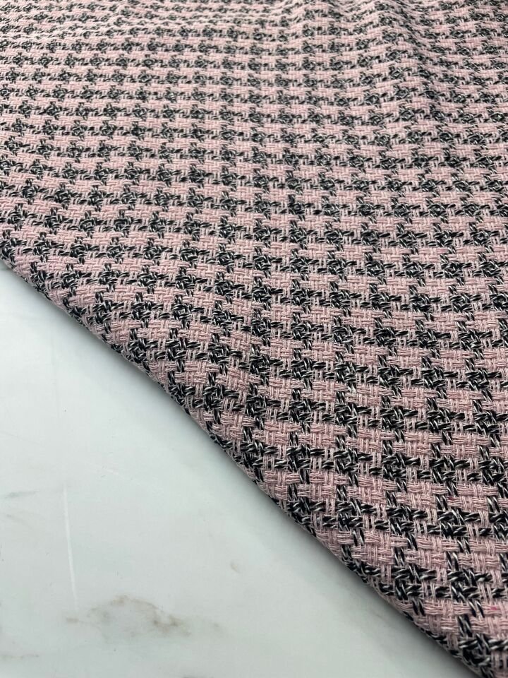 Pembe Şanel Elbiselik Kumaş