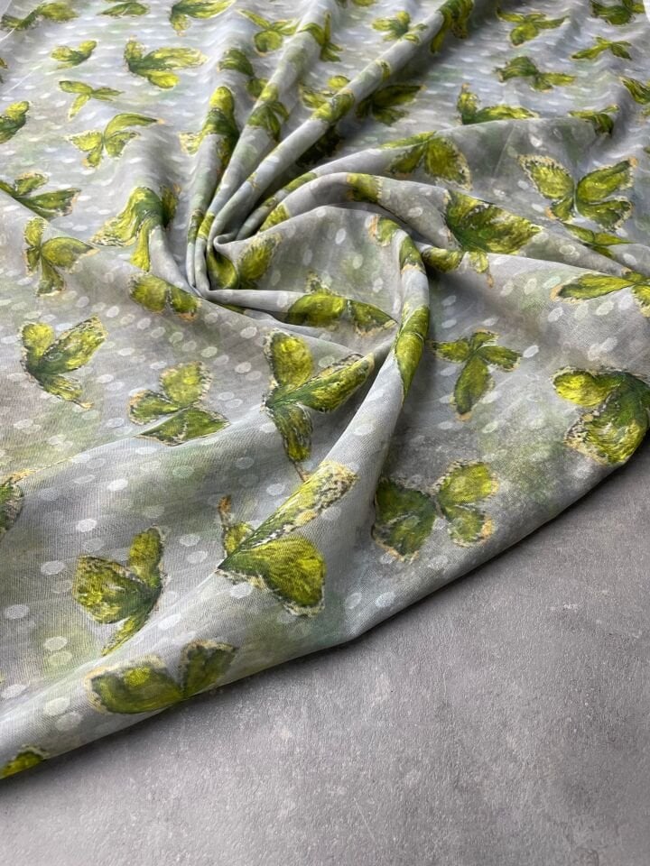 Yeşil Kelebek Desen Elbiselik Şifon Kumaş