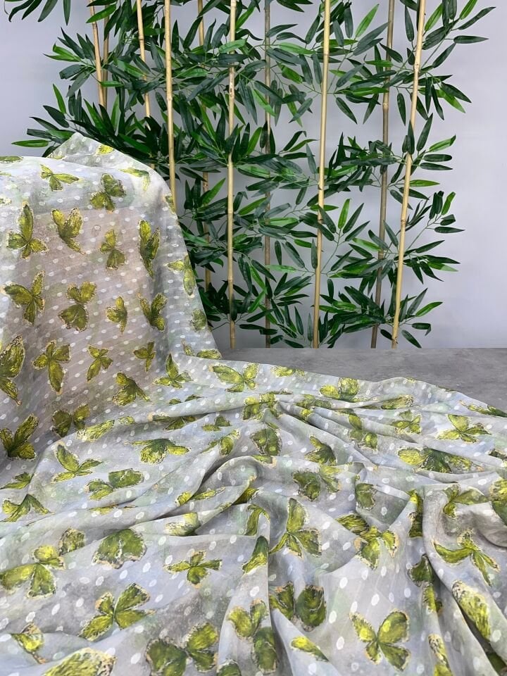 Yeşil Kelebek Desen Elbiselik Şifon Kumaş