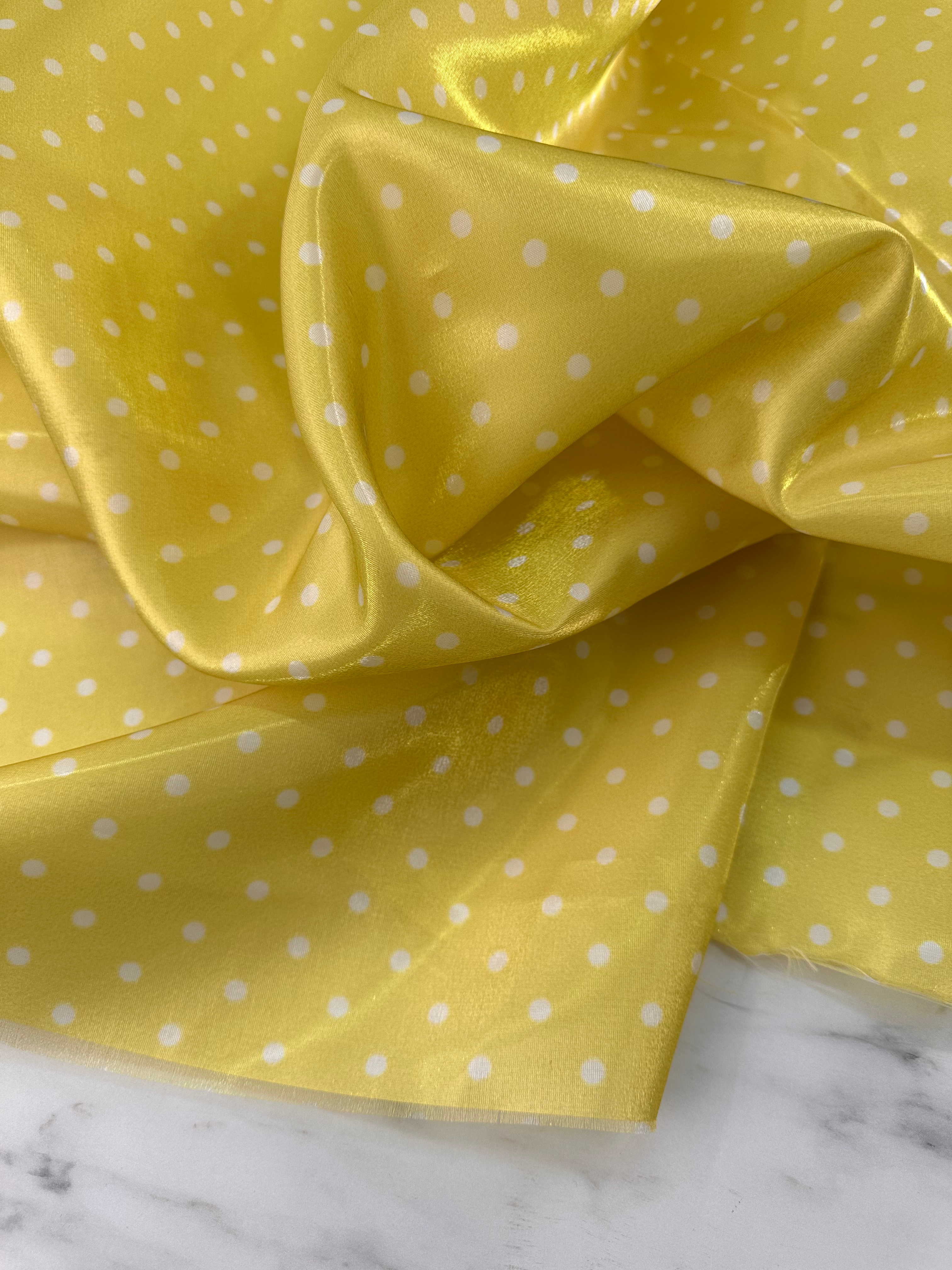 Sarı Puantiye Desen Organize Elbise Gömlek Etek