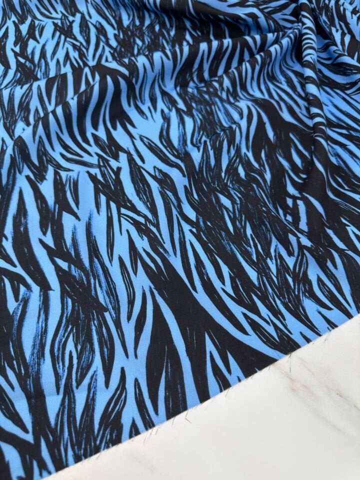 Mavi Zebra Desen Elbiselik Gömleklik Krep Kumaş