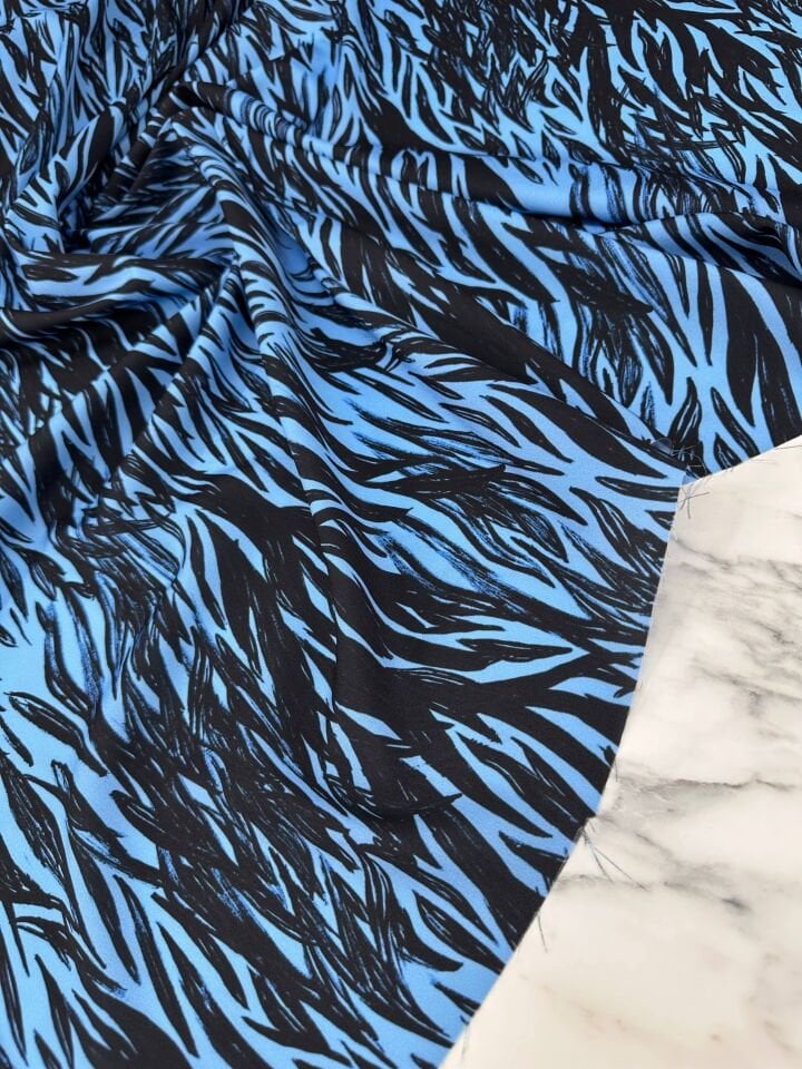 Mavi Zebra Desen Elbiselik Gömleklik Krep Kumaş