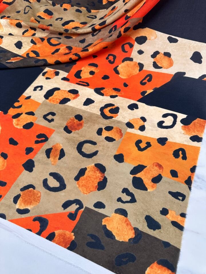 Leopar Desen Elbiselik Gömleklik Krep Kumaş