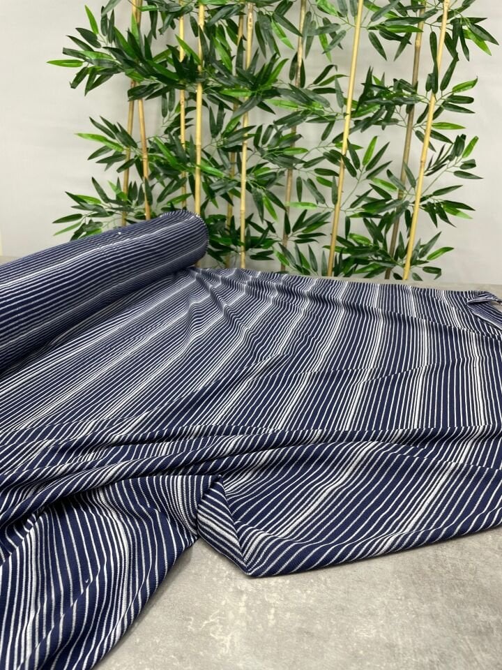 Mavi Yatay Çizgili Elbiselik Triko Kumaş