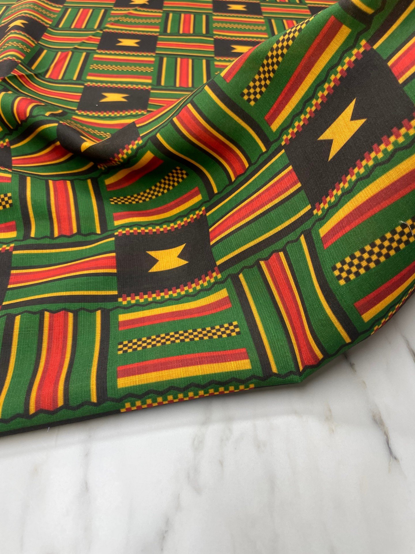 Hatay Kilimi Desen Elbiselik Keten Kumaş