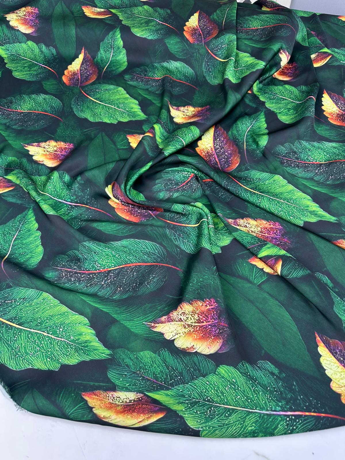 Fantazi Yaprak Desen İpek Saten Yumuşak Dökümlü Kırışmaz