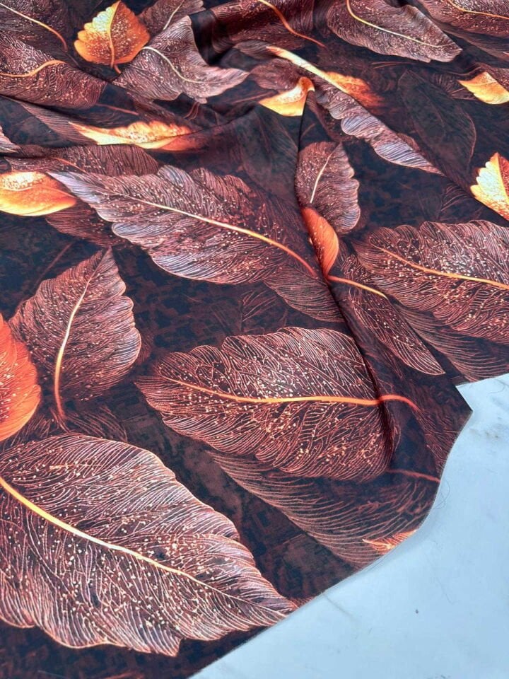 Fantzi Yaprak Desen İpek Saten Kumaş Yumuşak Dökümlü