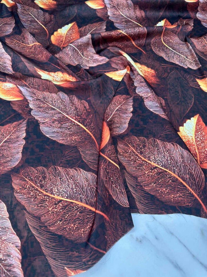 Fantzi Yaprak Desen İpek Saten Kumaş Yumuşak Dökümlü