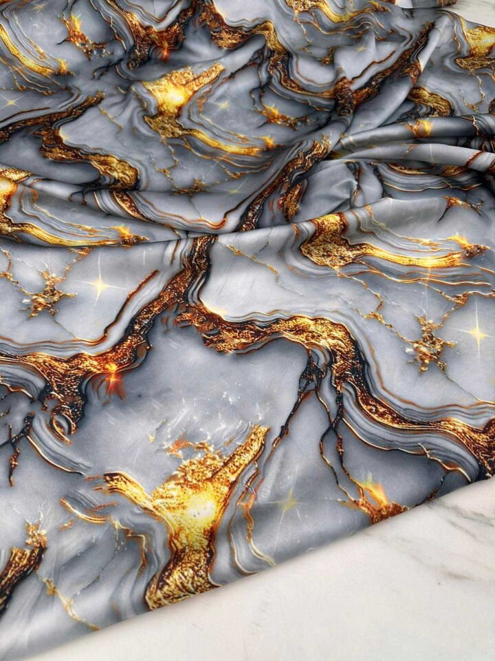 Fantazi Desen İpek Saten Kumaş Yumuşak Dökümlü Kırışmaz