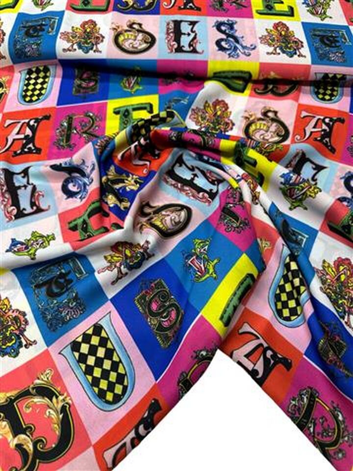 Yunan Alfabesi Desen Elbiselik Gömleklik Krep Kumaş