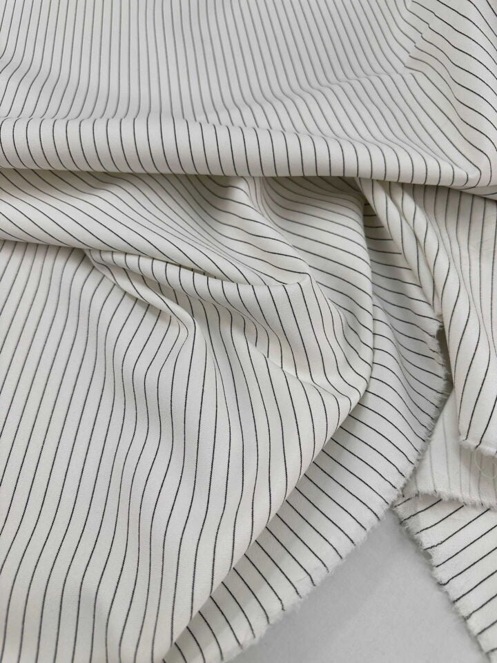 İndirimli İnce Cizgi Dabıl Krep Kumaş Likralı Yumuşak