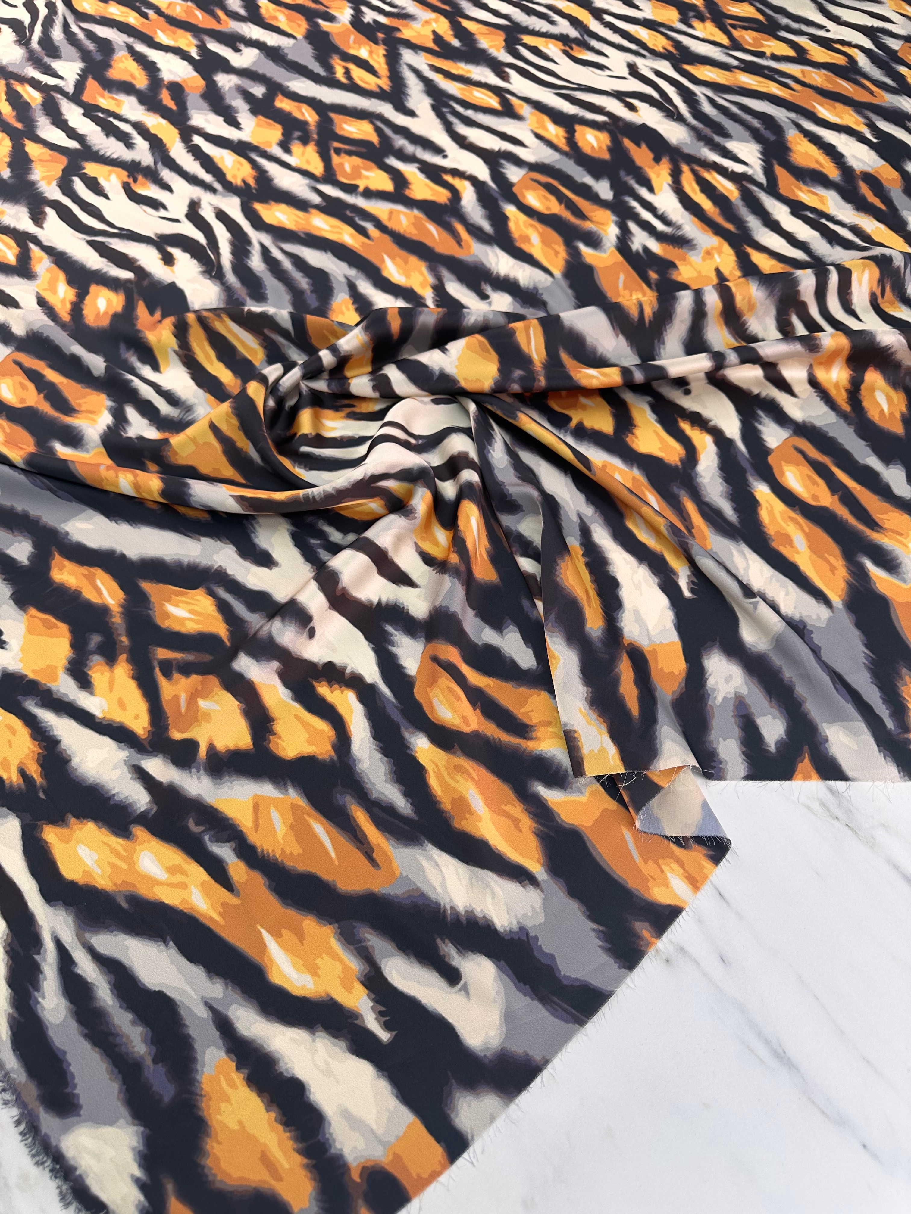 Leopar Desen İpek Saten Elbise Etek Şalvar