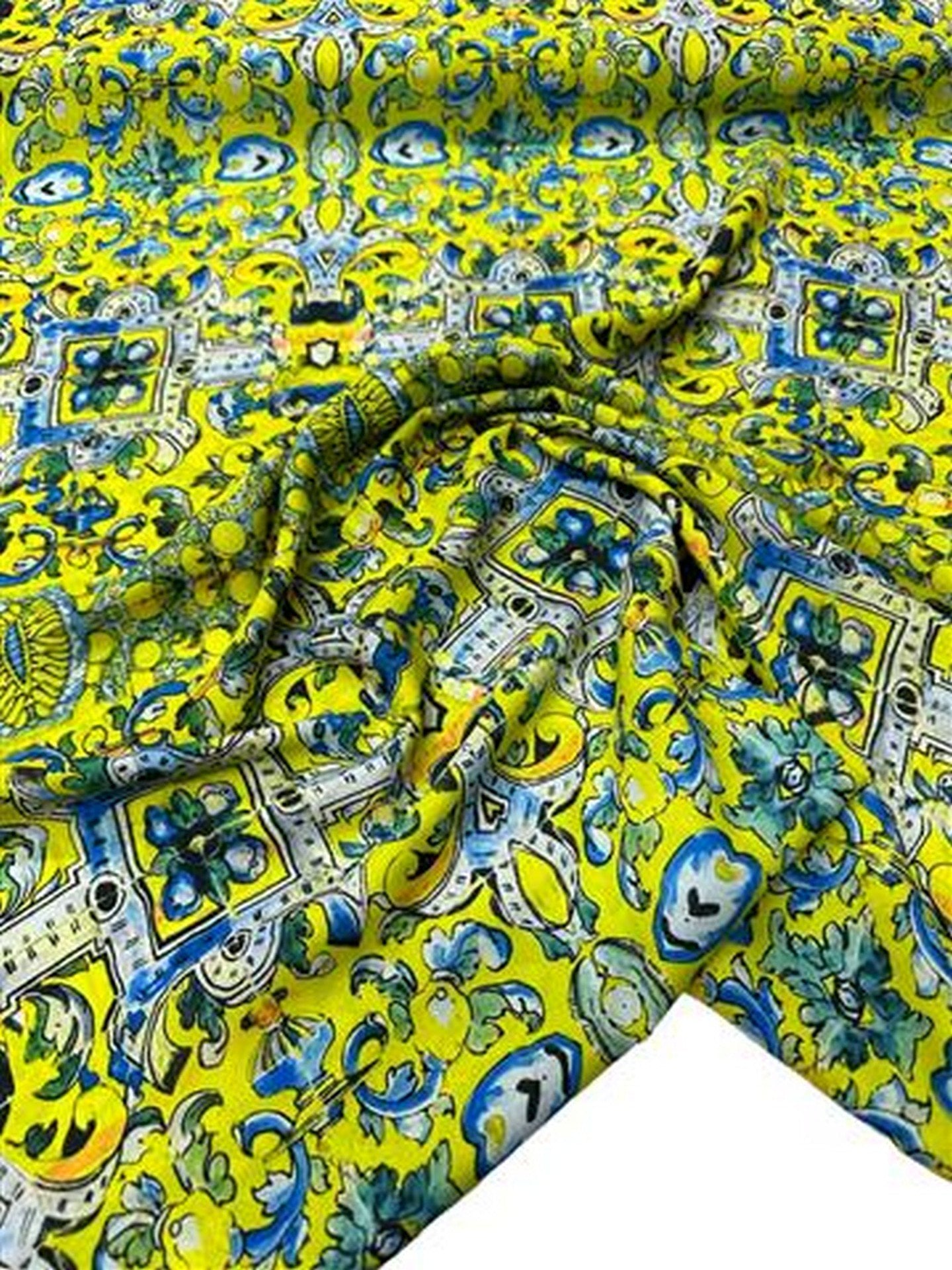 Nakış Desen Elbiselik Gömleklik Krep Kumaş