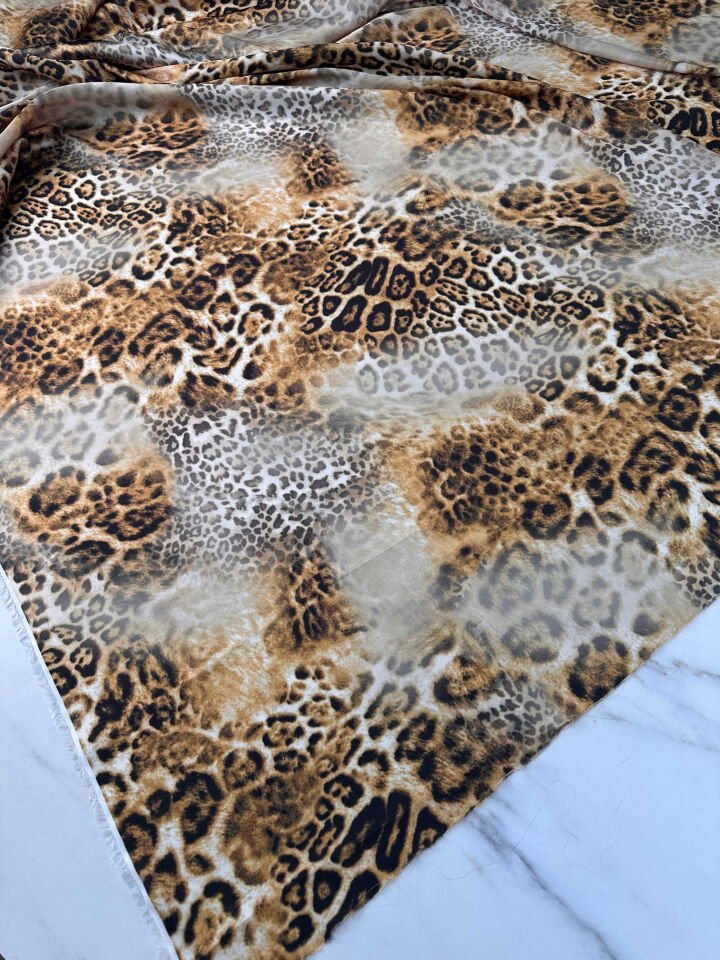 Leopar Desen İpek Saten Elbise Etek Gömlek Şalvar