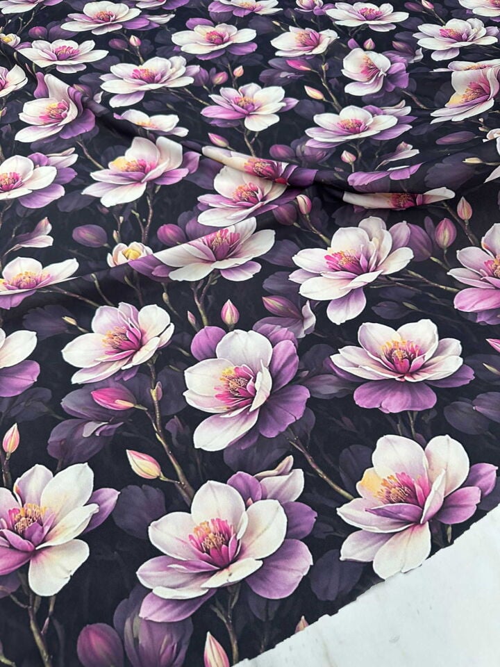 Viva Gülü Desen Dijital Baskı Krep Kumaş Yumuşak Dökümlü