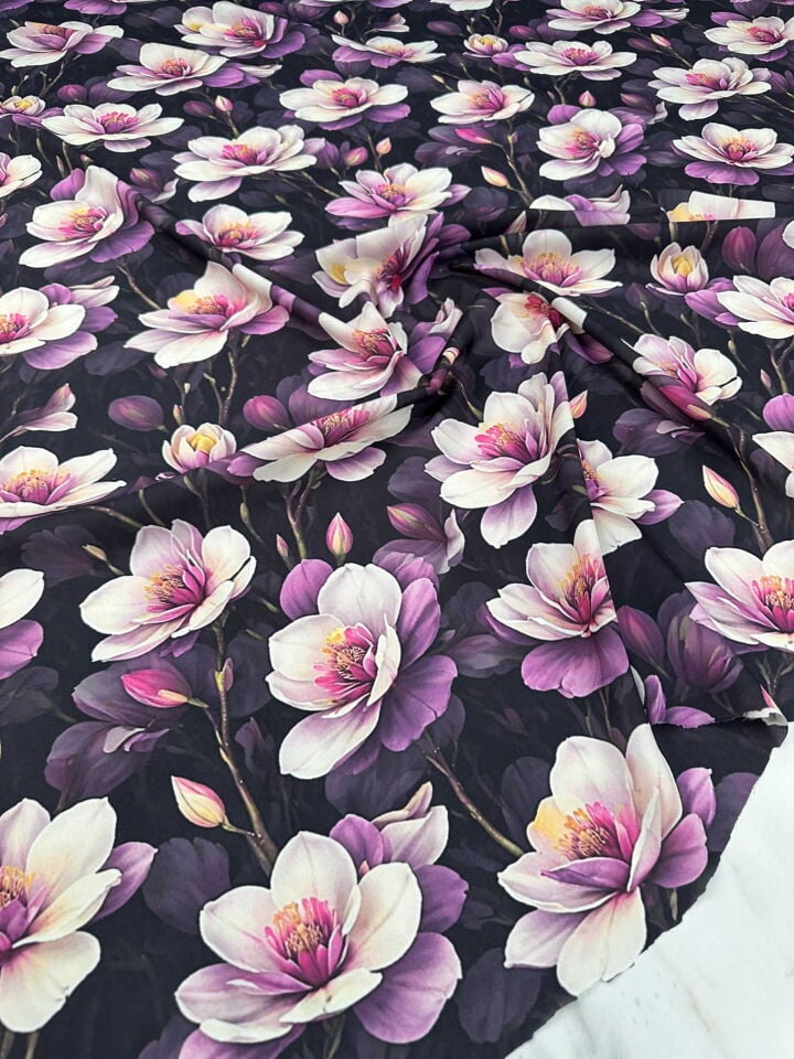 Viva Gülü Desen Dijital Baskı Krep Kumaş Yumuşak Dökümlü