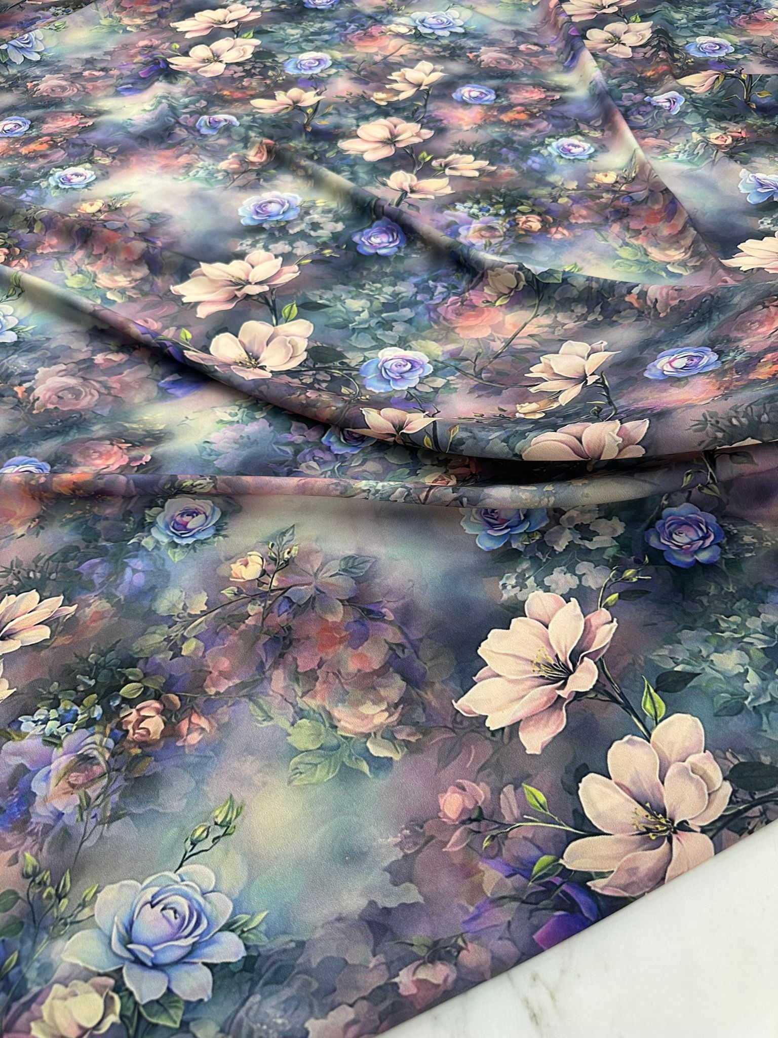 Dijital Baskı Krep Kumaş Yumuşak Dökümlü Kırışmaz