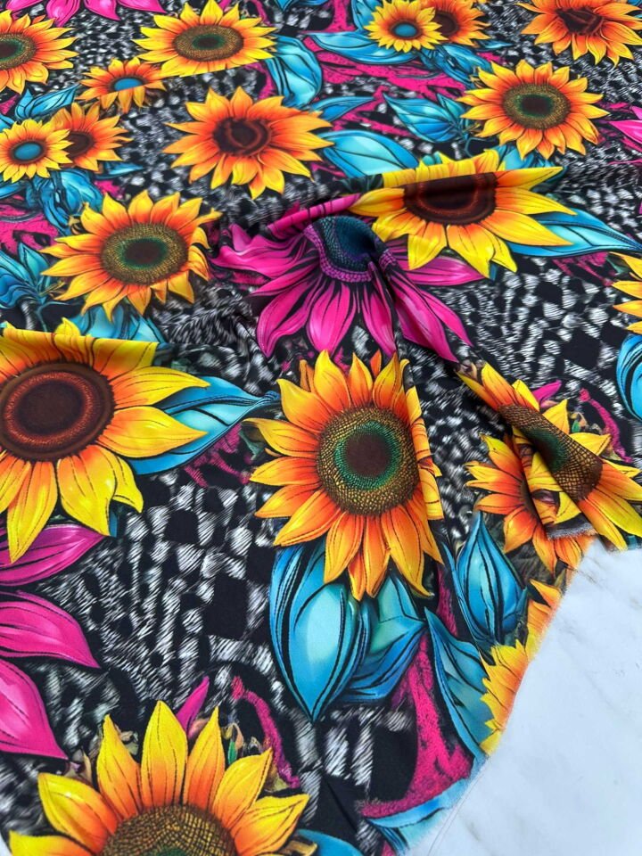 Dijital Baskı Krep Kumaş Yumuşak Dökümlü Kırışmaz