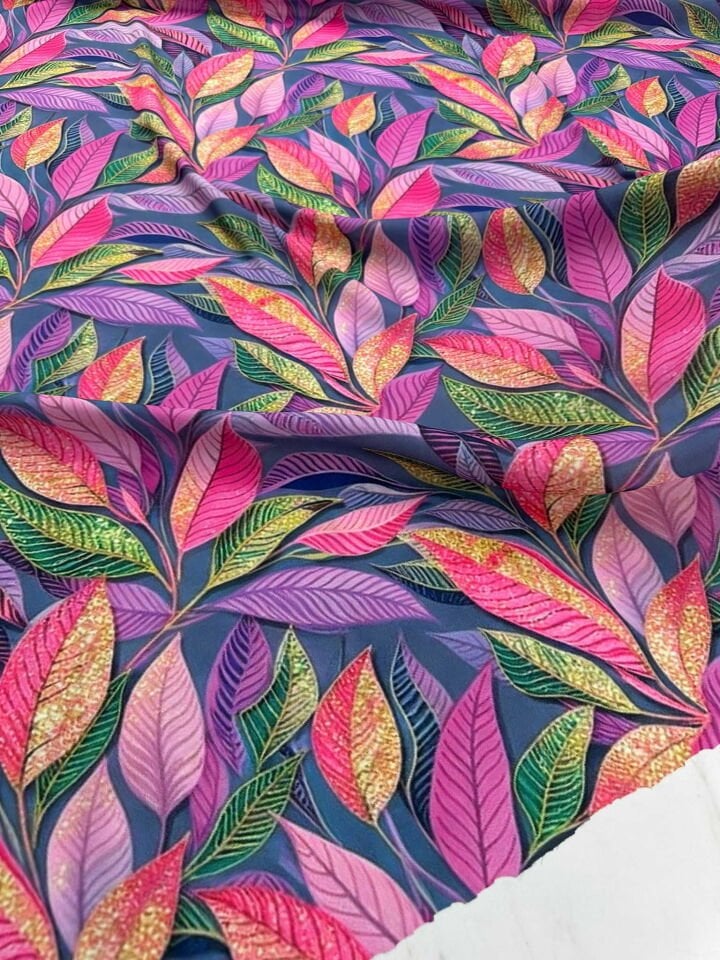 Desenli Krep Kumaş Yumuşak Dökümlü Kırışmaz