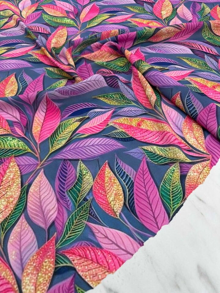 Desenli Krep Kumaş Yumuşak Dökümlü Kırışmaz