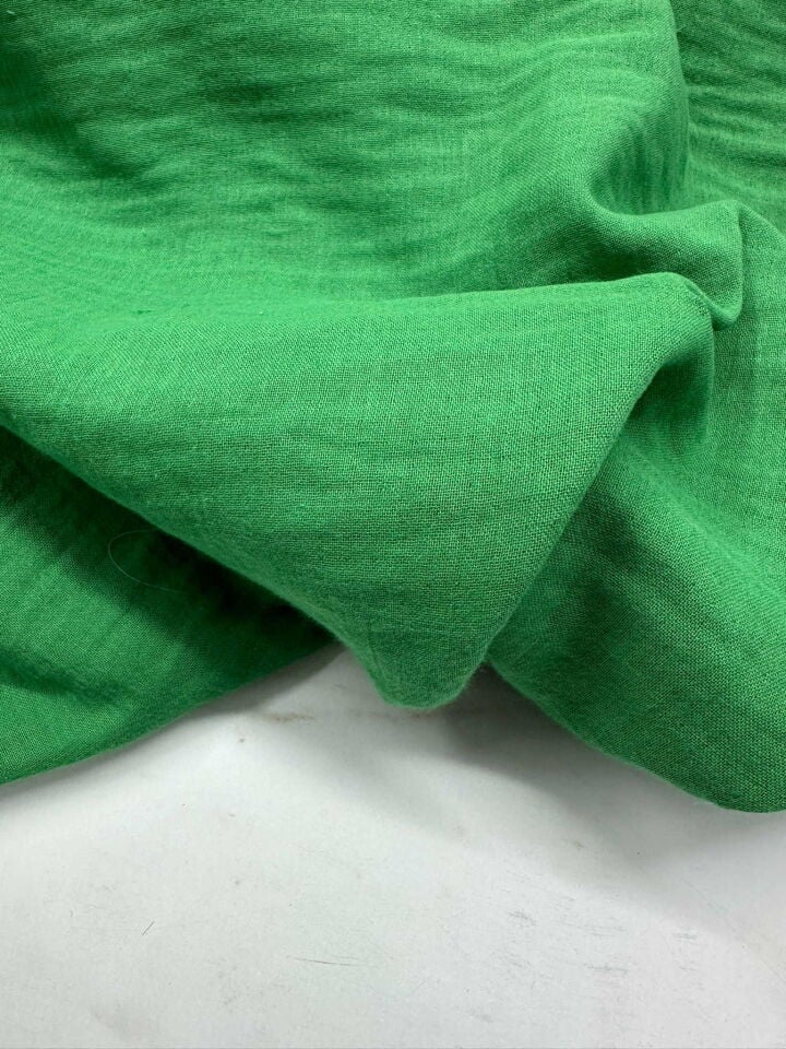 Yeşil Renk Çift Kat Müslim Kumaş Yumuşak Dökümlü
