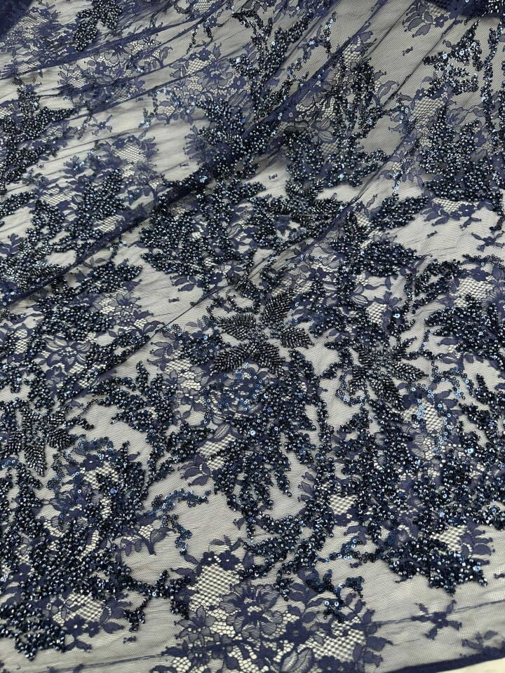 Fantazi Lacivert Renk Frannsız Güpür Üstü Yogun Taş İşleme Dantel