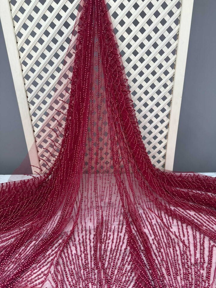 Bordo Renk Boncuklu Abiye Kumaş Çok Farklı Ürün