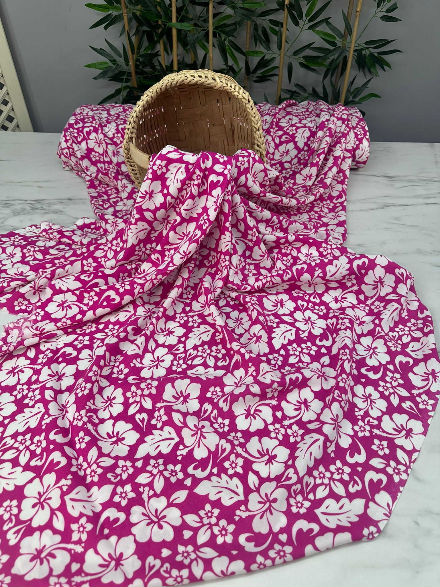 Akdeniz Çiçegi Viskon Kumaş