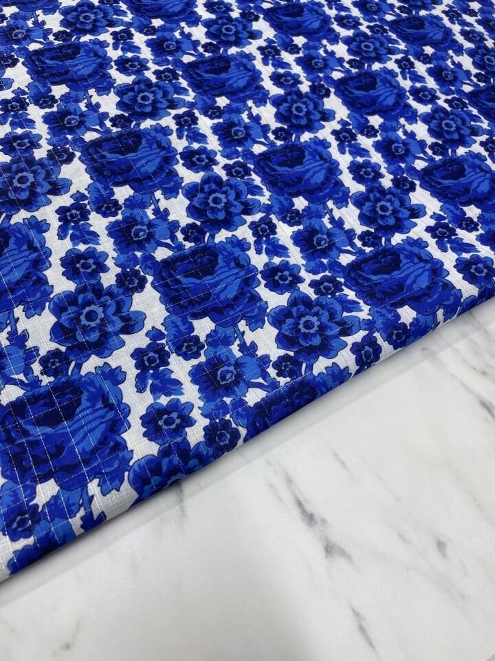 Altın Simli Mavi Gulja Gülü Desen Elbiselik Keten Kumaş