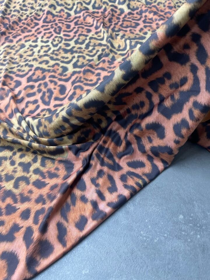 Leopar Desen Elbiselik Gömleklik Şalvarlık İpek Sendi Kumaş