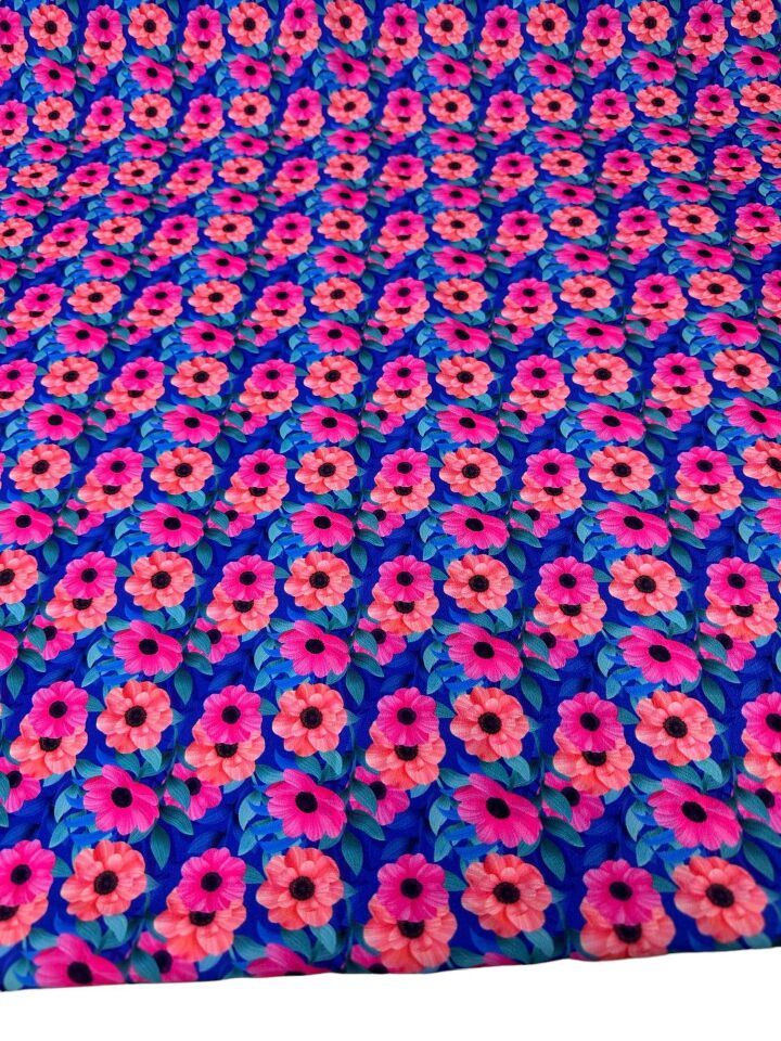 Küçük Geranium Desen Elbiselik Gömleklik Krep Kumaş