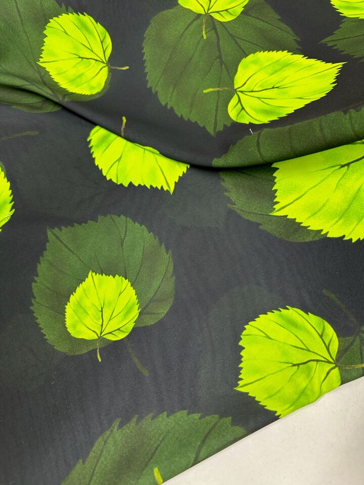 Yeşil Yaprak Desen Elbiselik Gömleklik Krep Kumaş