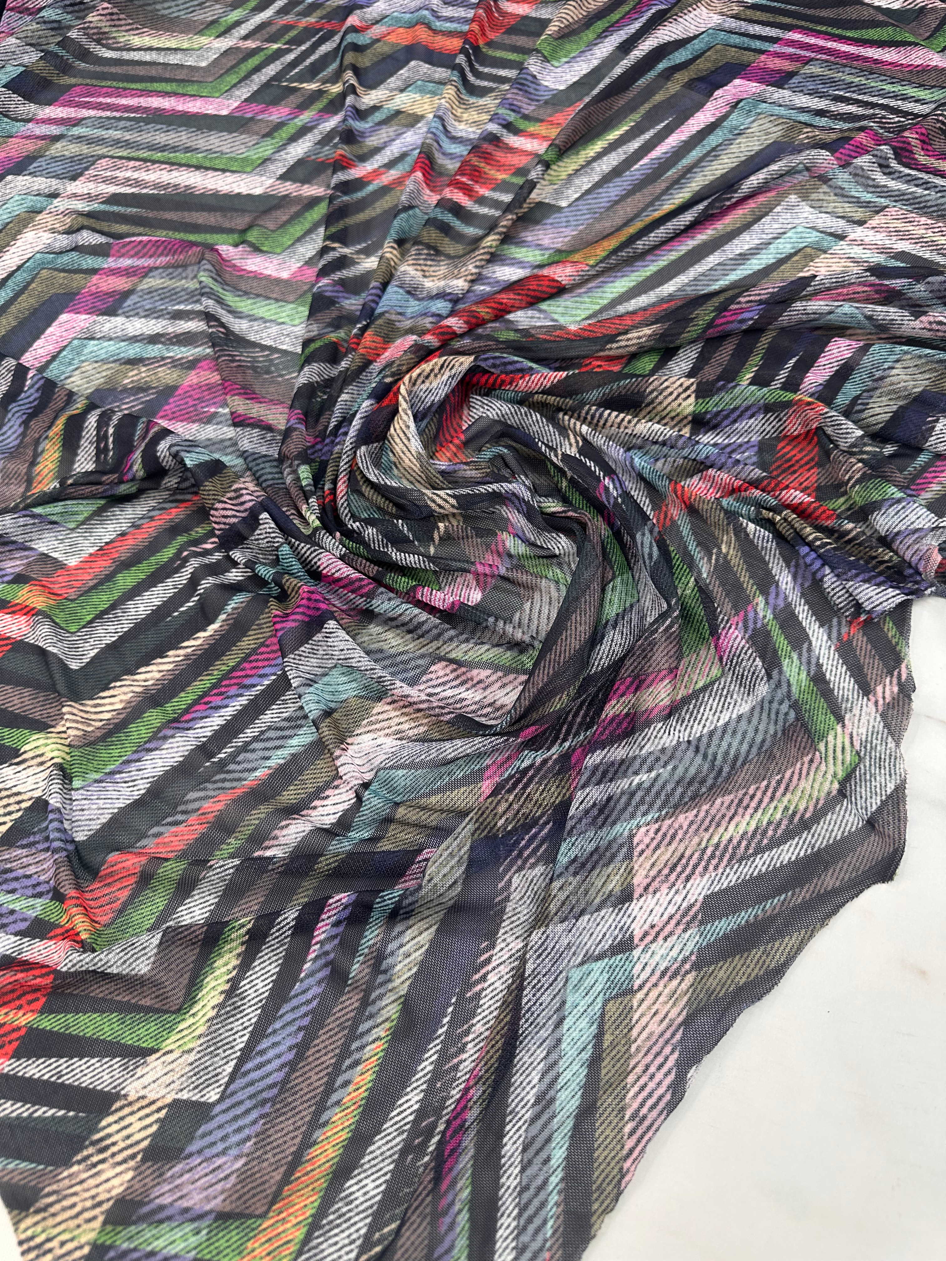 Desenli İnce Göz File Elbise Bluz Etek Payeo