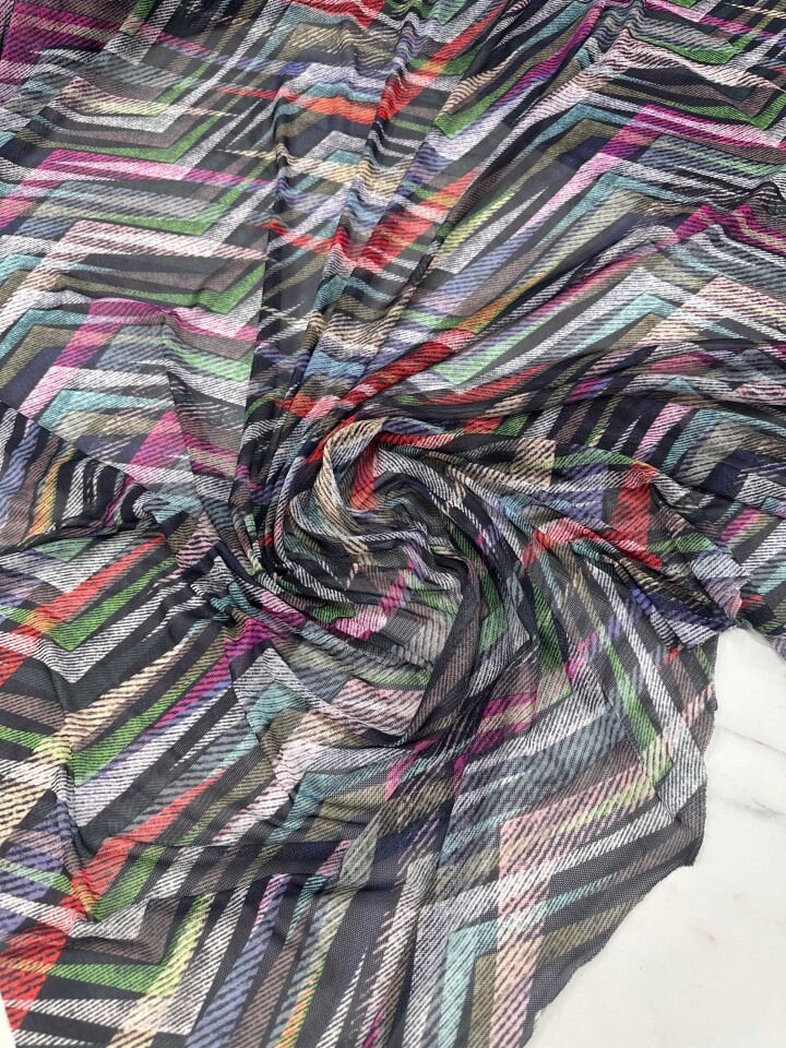 Desenli İnce Göz File Elbise Bluz Etek Payeo