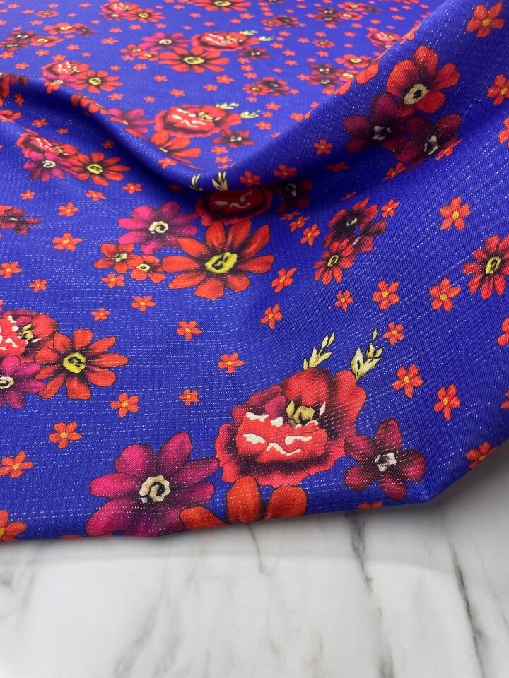 Altın Simli Mor Türkmen Çiçegi Desen Elbiselik Keten Kumaş