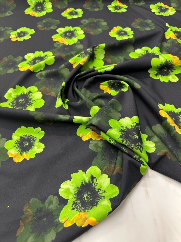 Yeşil Geranium Desen Elbiselik Gömleklik Krep Kumaş