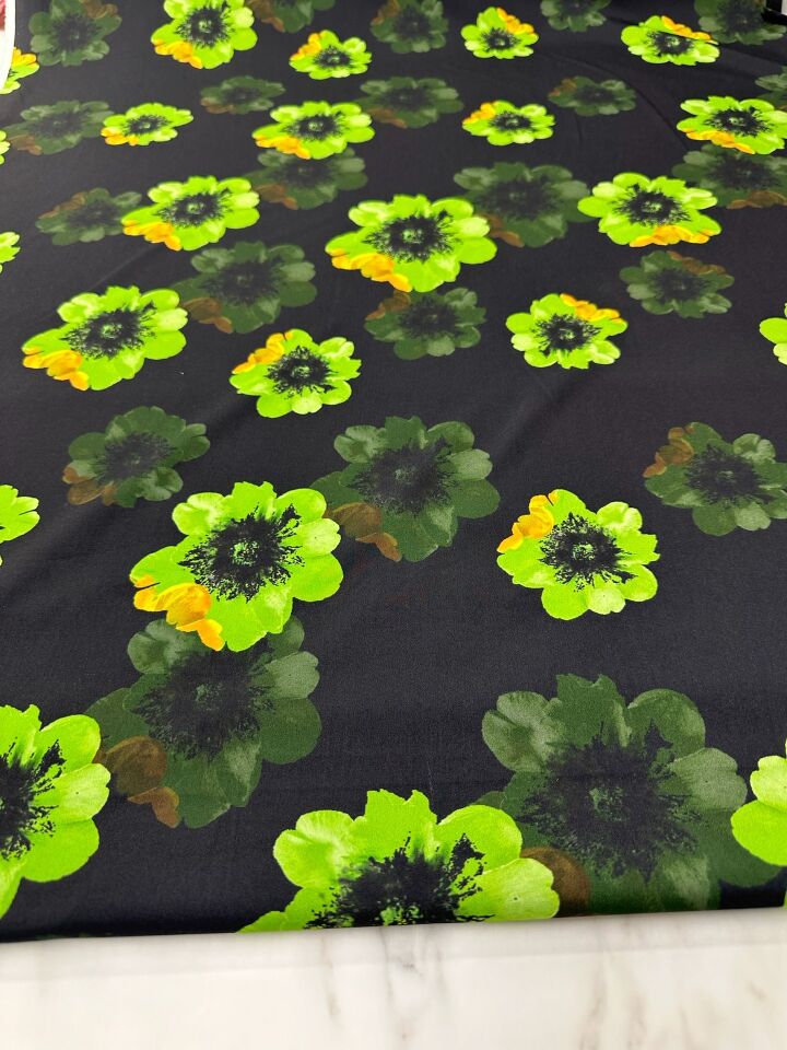 Yeşil Geranium Desen Elbiselik Gömleklik Krep Kumaş