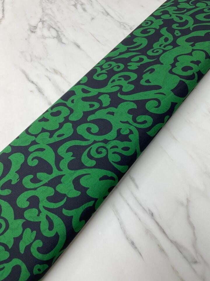 Yeşil Nakış Desen Elbiselik Gömleklik Krep Kumaş