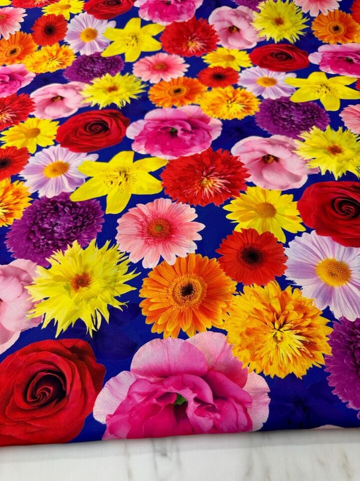 Çiçek Bahçesi Desen Elbiselik Gömleklik Krep Kumaş