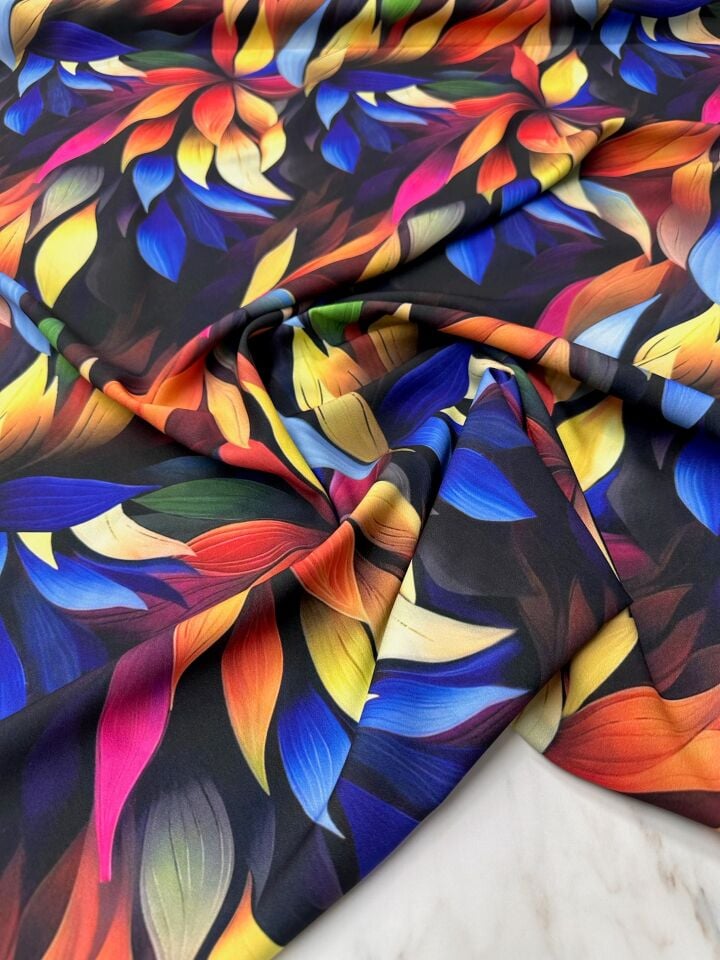 Yaprak Desen Elbiselik Gömleklik Krep Kumaş