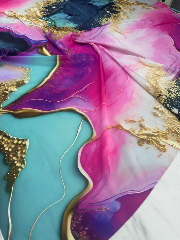 Desenli İpek Saten Kumaş Yumuşak Dökümlü Kırışmaz