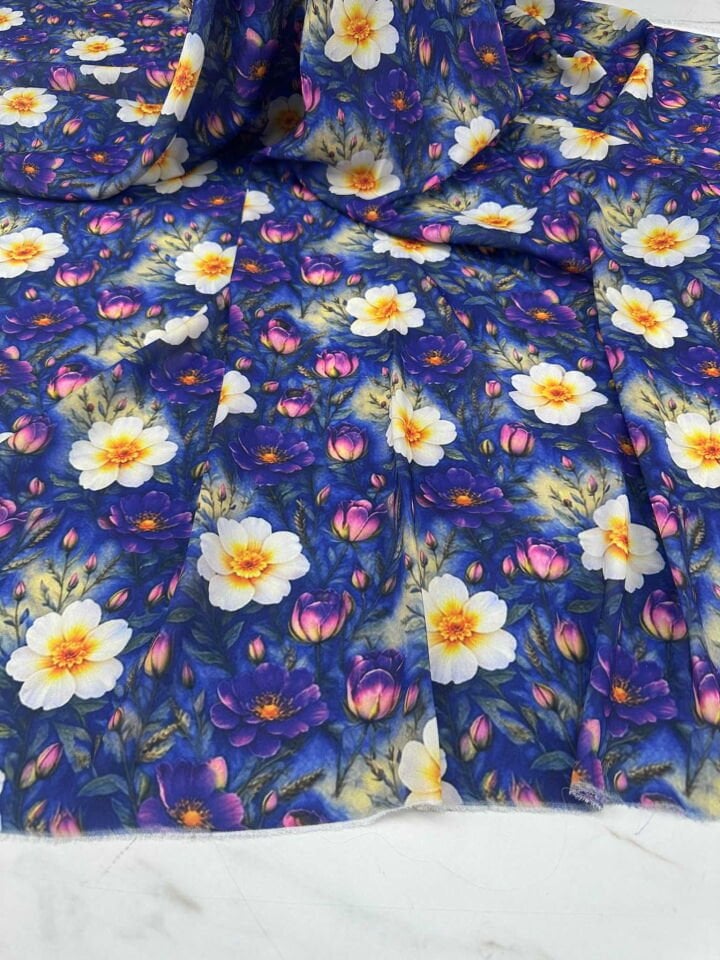 Lavaro Desen Dijital Baskı Krep Kumaş Yumuşak Dökümlü