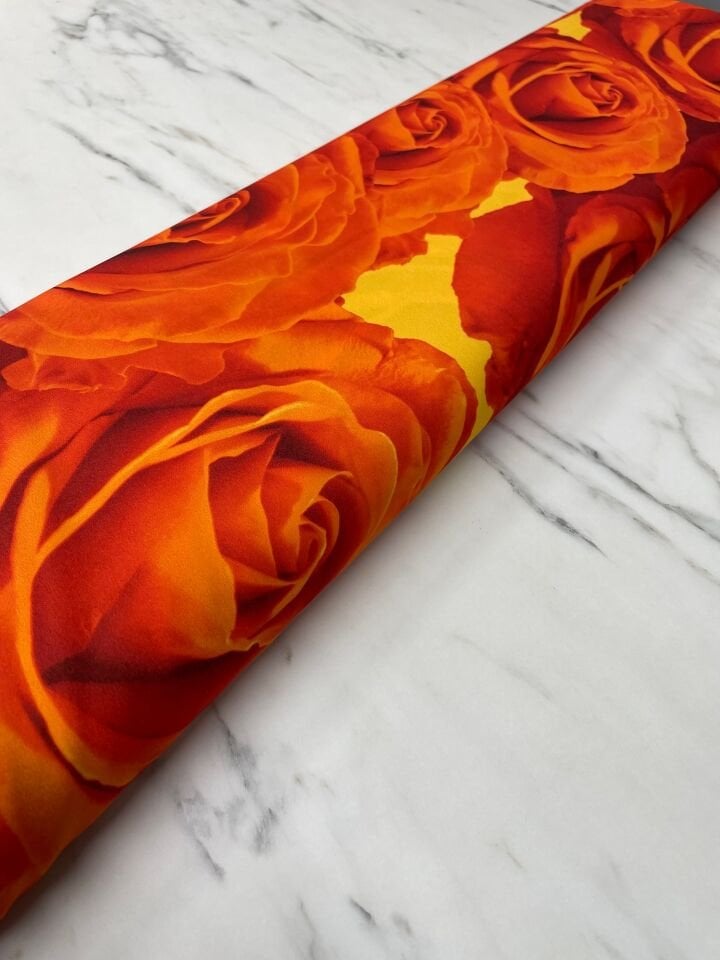 Turuncu Büyük Gül Desen Elbiselik Gömleklik Krep Kumaş