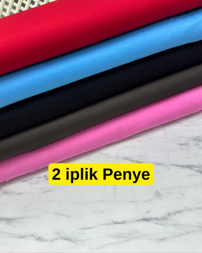 İki İplik Siyah Penye Yumuşak Dökümlü Akıcı Yapıya Sahip