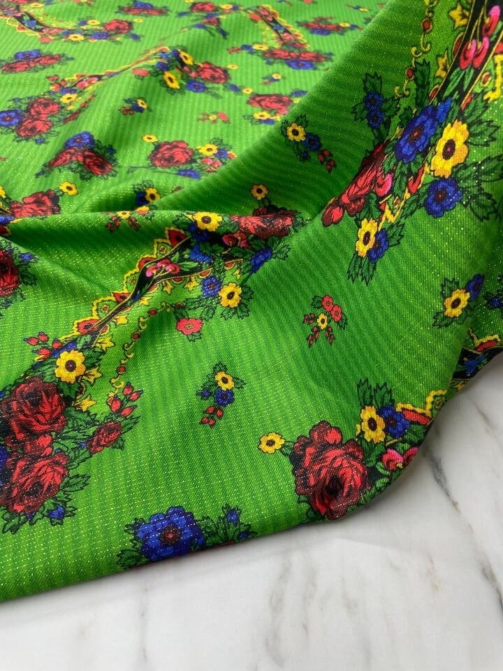 Altın Simli Yeşil Türkmen Desen Elbiselik Keten Kumaş