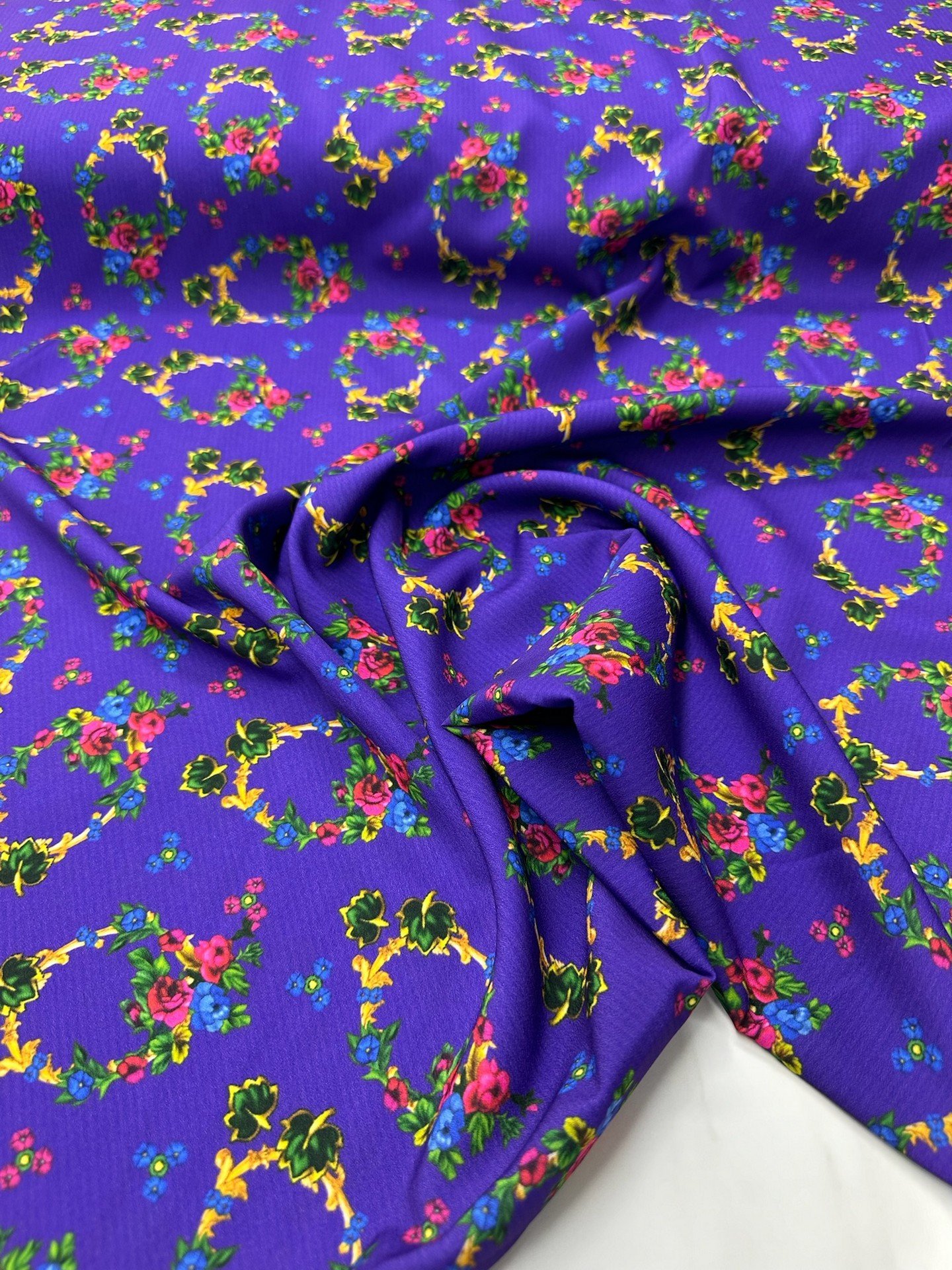 Mor Türkmen Desen Elbiselik Gömleklik Krep Kumaş