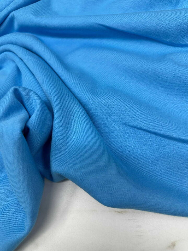 İki İplik Mavi Renk Penye Kumaş Yumuşak Dökümlü